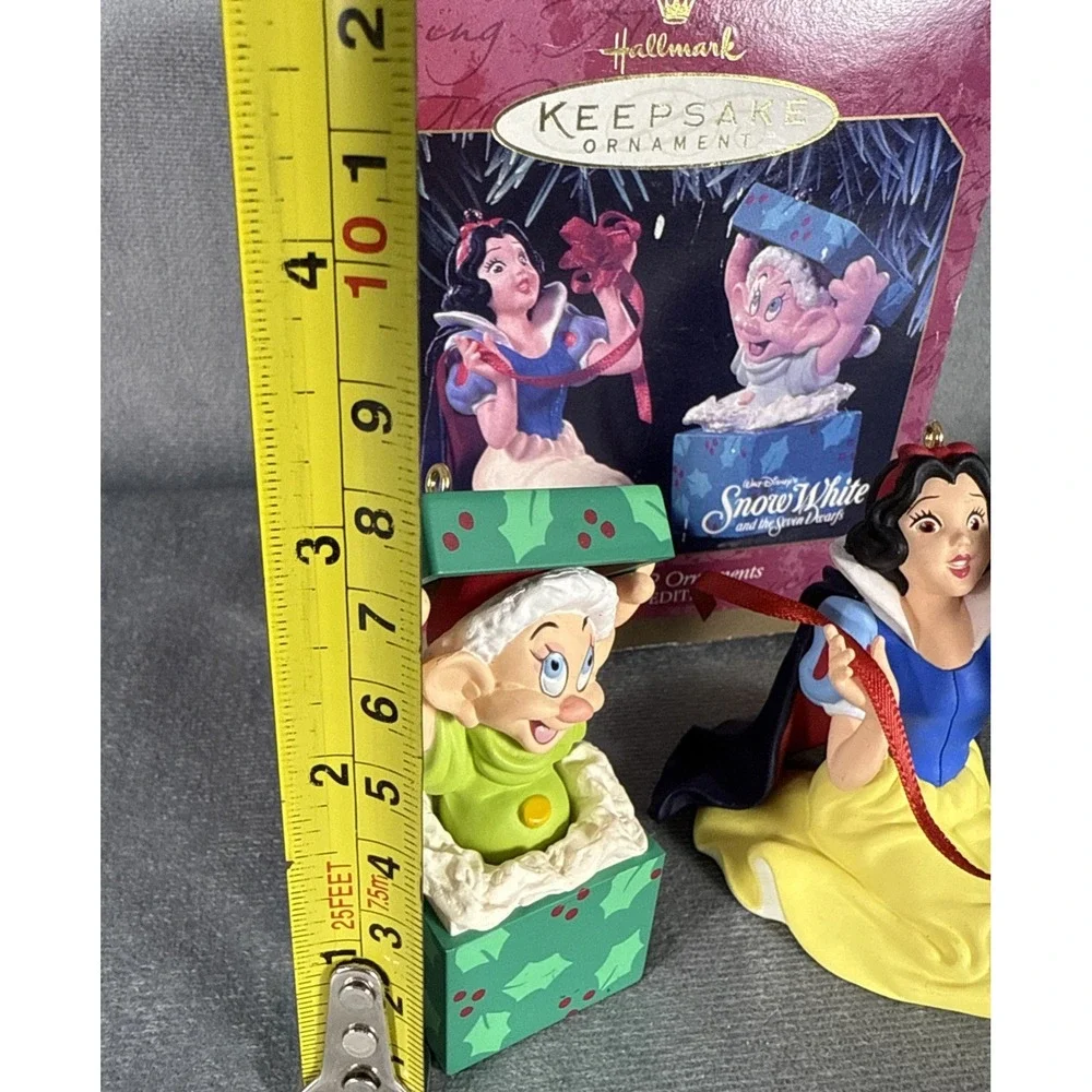 Hallmark Keepsake Disney Snow White Seven‎ Dwarfs Dopey  Anniversary Ornaments